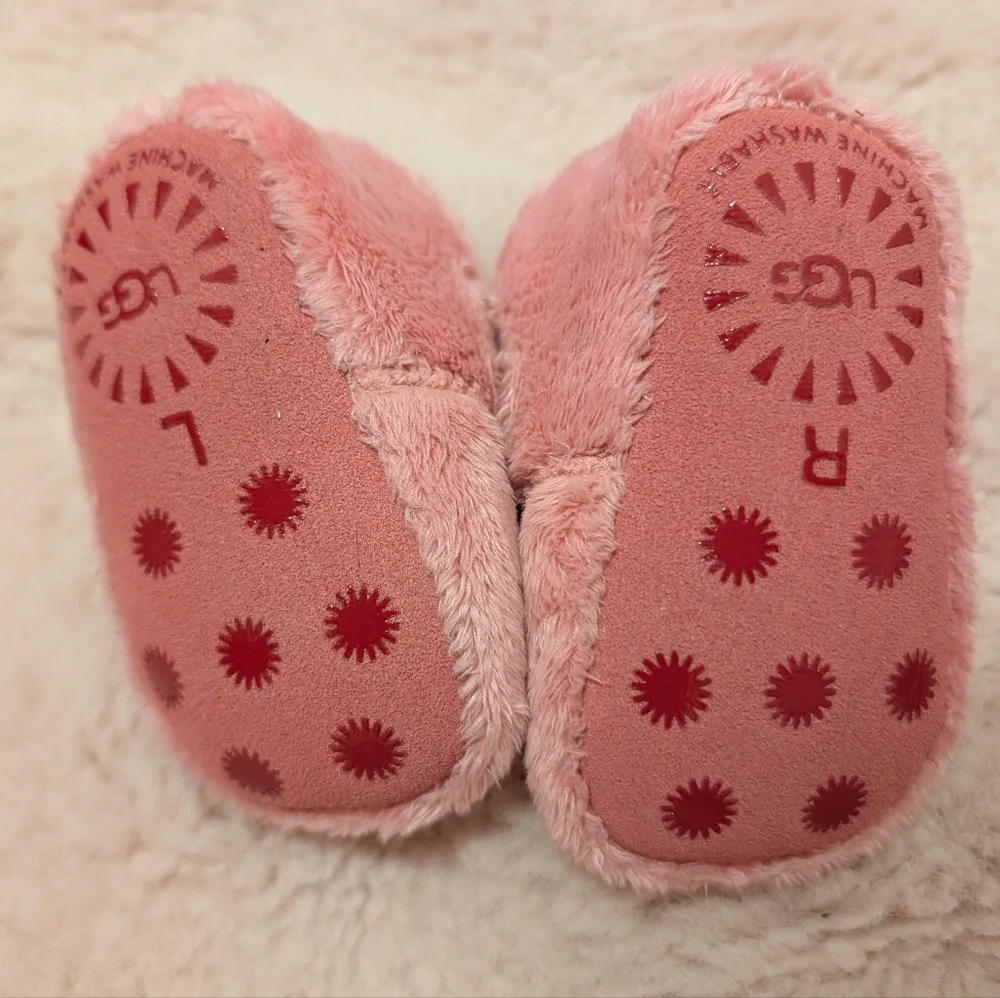 UGG Soft Pink Bixbee Size 0/1
